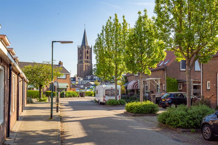 Bekijk foto 35 van Prins Bernhardweg 19