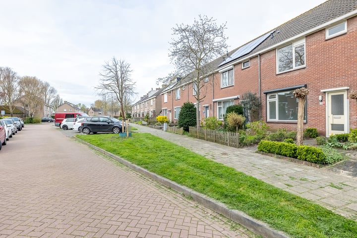 Bekijk foto 4 van Zuiderzeestraat 12