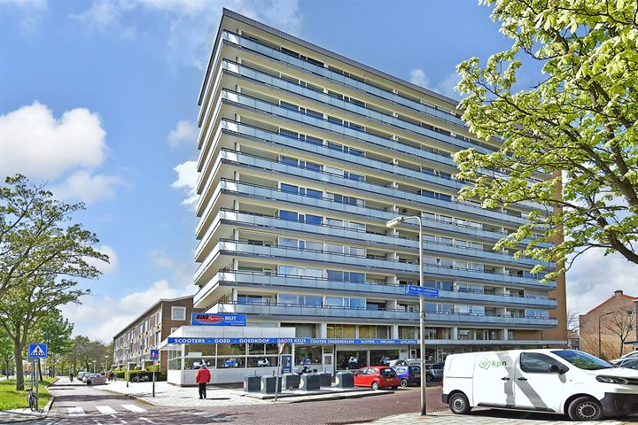 Bekijk foto 30 van Van Adrichemstraat 305