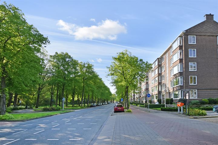 Bekijk foto 38 van Huis te Landelaan 196