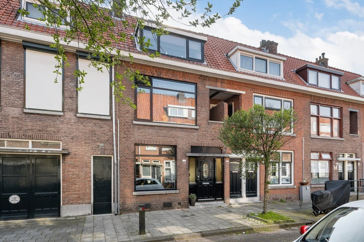 Bekijk foto 2 van Pieter de Hooghstraat 22