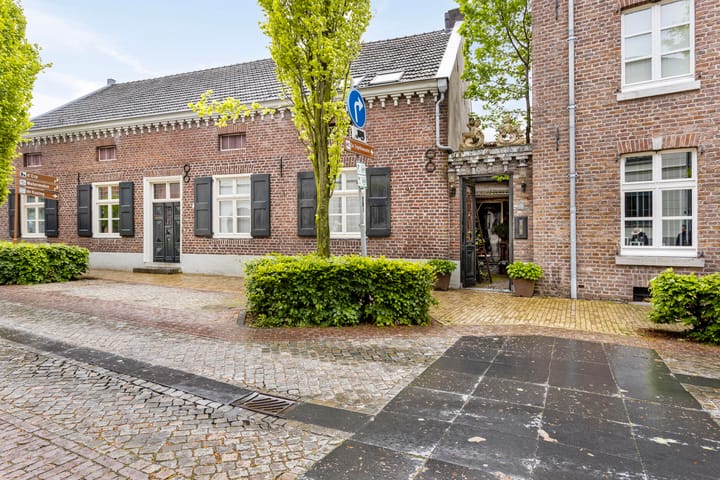 Photo 1 of Grotestraat 3