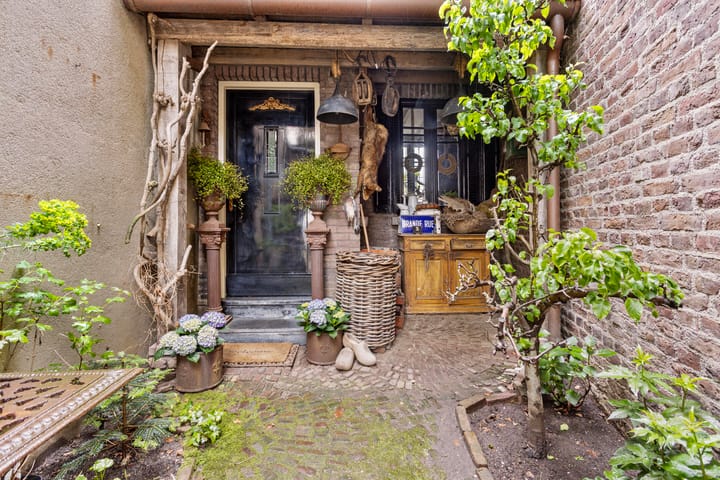 Photo 3 of Grotestraat 3