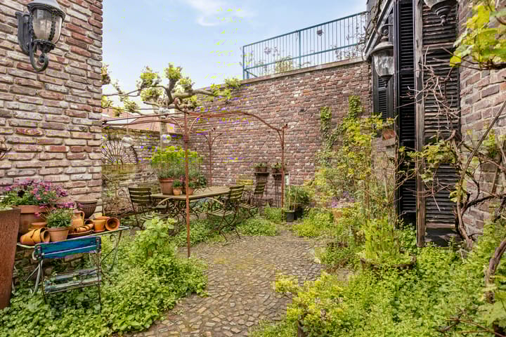 Photo 48 of Grotestraat 3