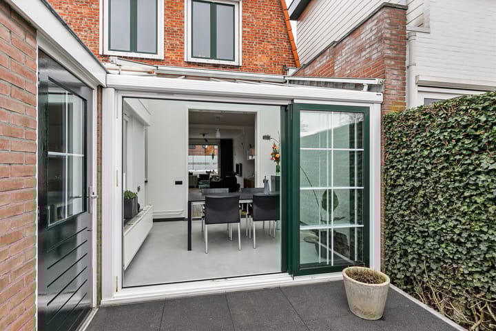 Foto 13 van Axelsestraat 128