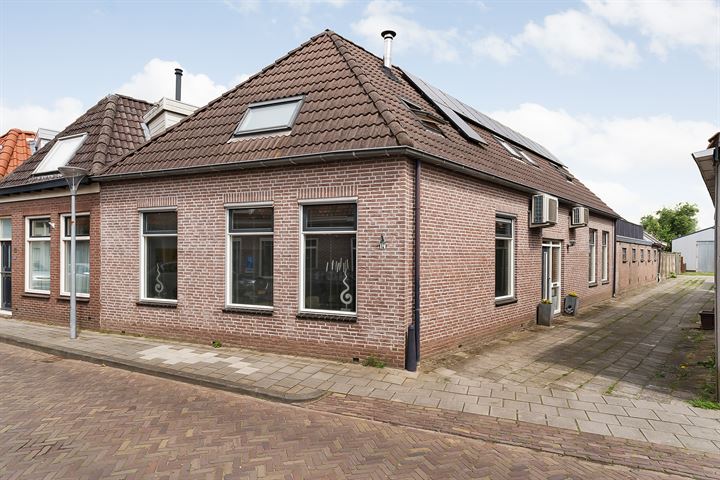 Bekijk foto 1 van Nieuwe Onnastraat 17