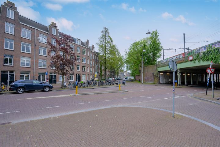 View photo 22 of Spaarndammerstraat 18-F