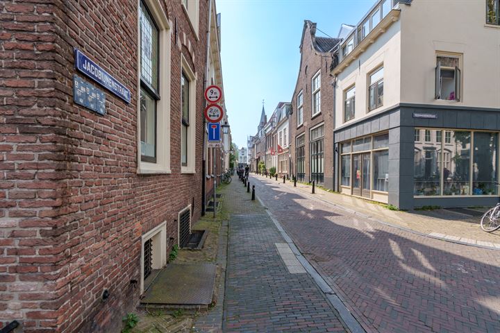 Bekijk foto 40 van Jacobijnenstraat 22-C