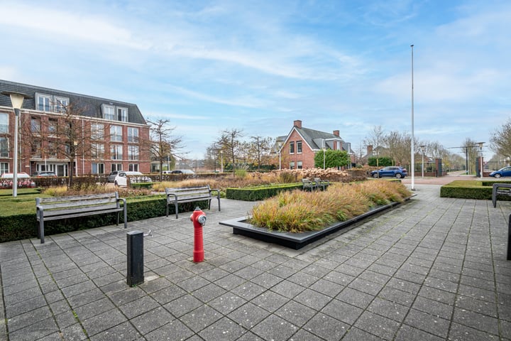 Bekijk foto 3 van Hovenlaan 49