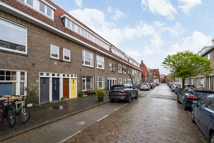 Bekijk foto 33 van Weltevredenstraat 31