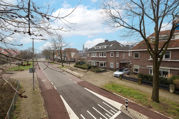 Bekijk foto 32 van Bronbeeklaan 63