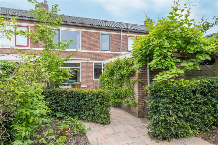 View photo 31 of Deken de Raetstraat 18