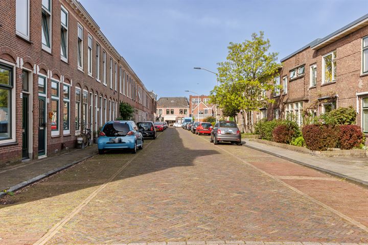 Bekijk foto 38 van Pieter de la Courtstraat 33