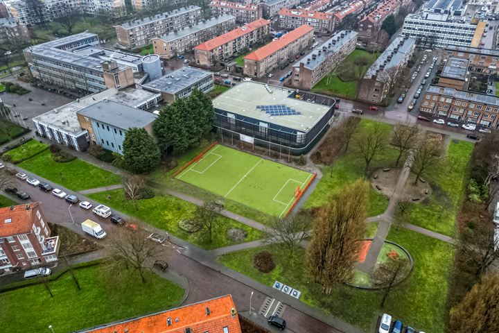 Bekijk foto 31 van Louis Couperusstraat 81