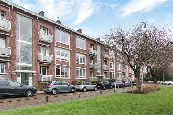 Bekijk foto 33 van Louis Couperusstraat 81