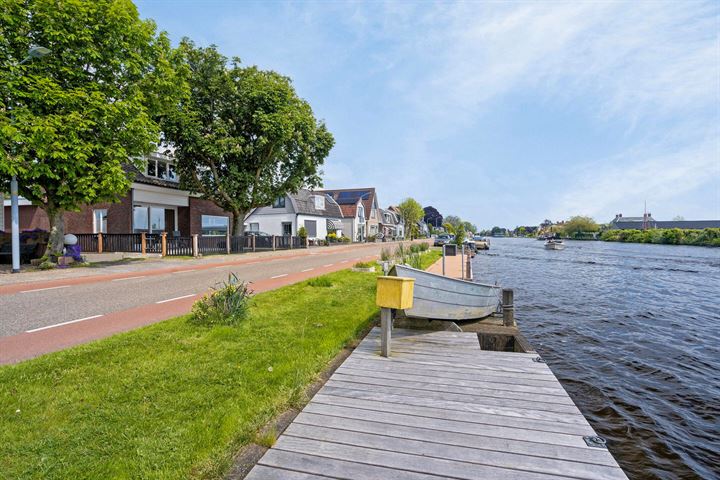 Bekijk foto 3 van Leimuiderdijk 18