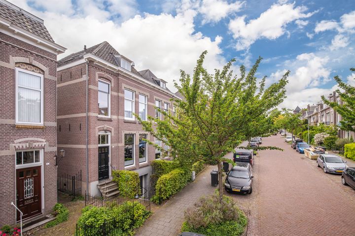 View photo 1 of Burgemeester Weertsstraat 41