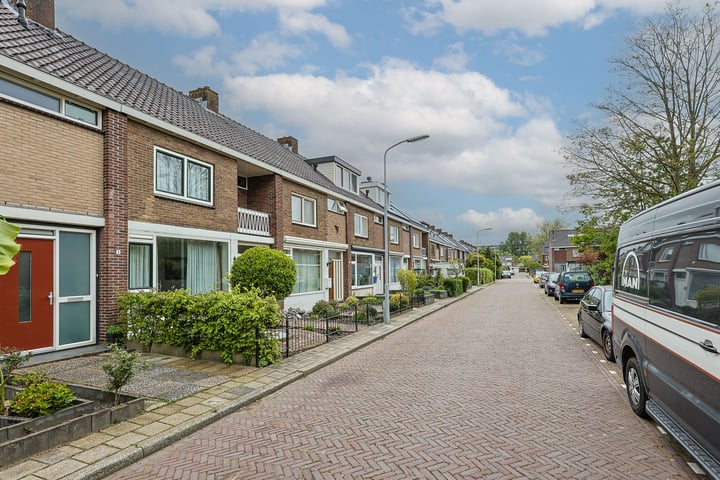 Bekijk foto 31 van Rijnstraat 10