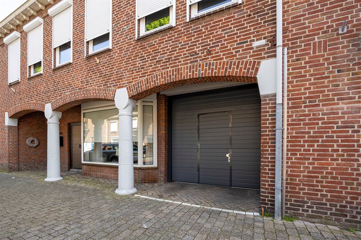 Bekijk foto 42 van Patersstraat 23