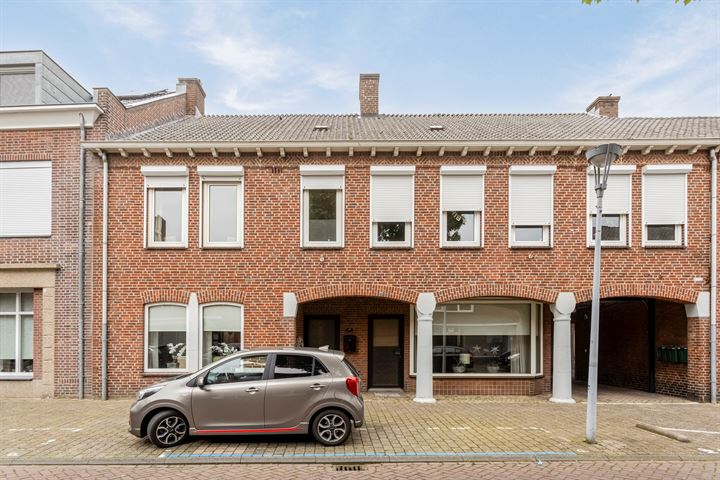 View photo 45 of Patersstraat 23