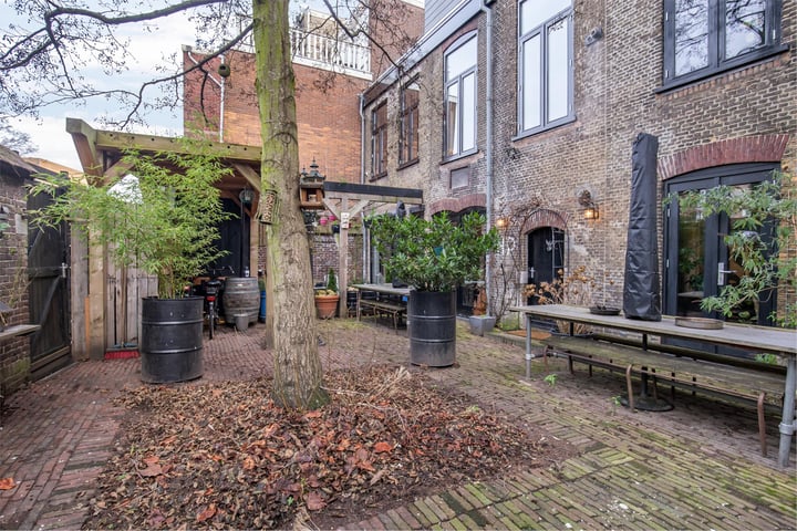 View photo 31 of Hoogstraat 90