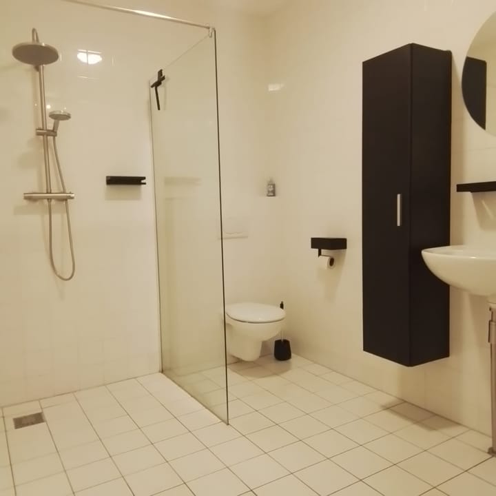 Photo 12 of Professor J.H. Gunningstraat 91