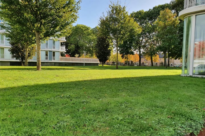 Photo 16 of Professor J.H. Gunningstraat 91