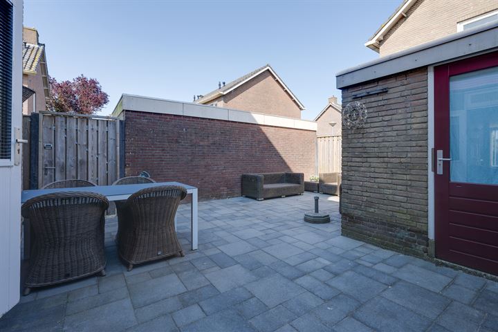 View photo 22 of Oosterweidestraat 92