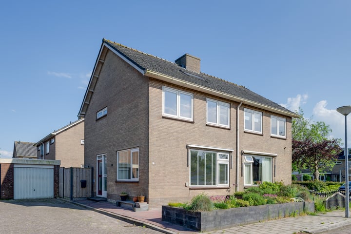 View photo 49 of Oosterweidestraat 92