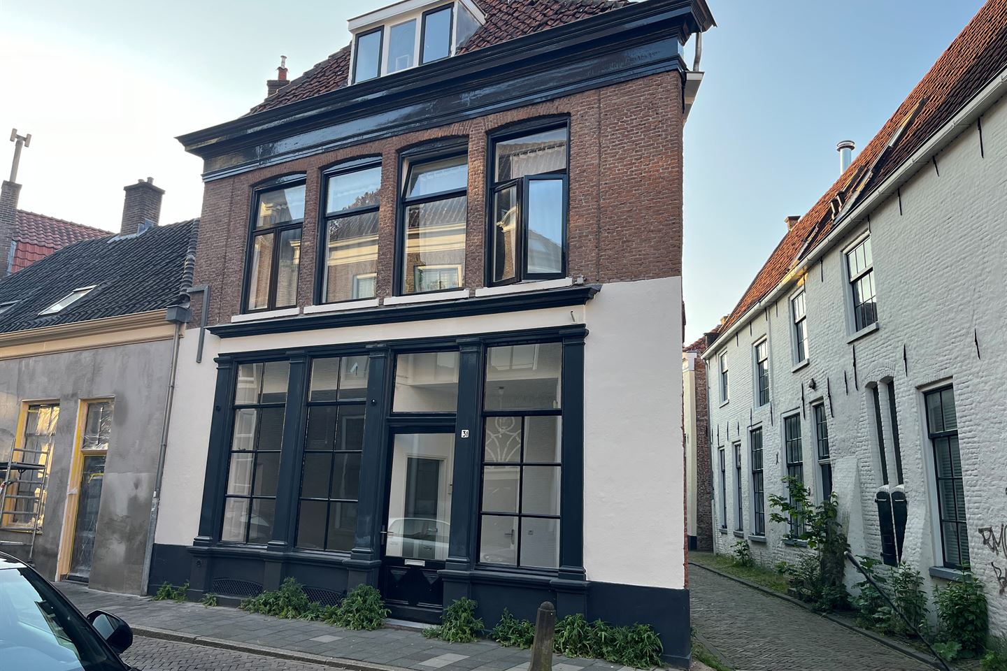 Bekijk foto 1 van Koestraat 31