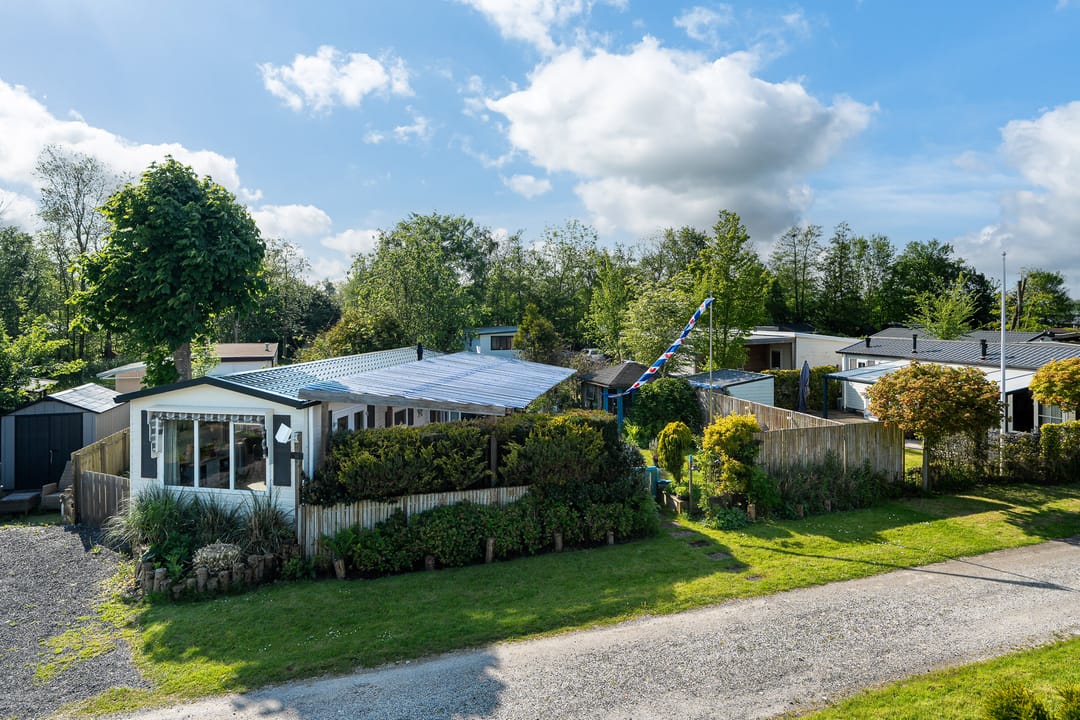 Photo 1 of Yn 'e Lijte 1-75