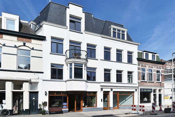 Bekijk foto 1 van Badhuisstraat 55-C