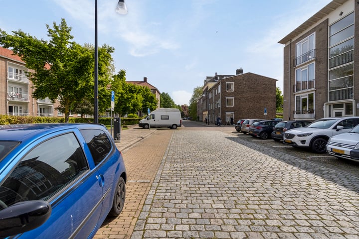 Bekijk foto 22 van Brugstraat 14