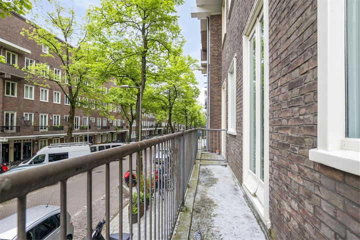 View photo 6 of Orteliusstraat 187-1