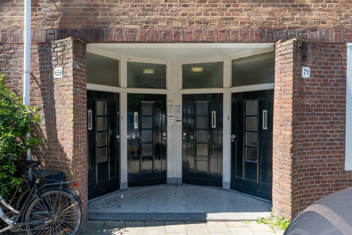 Bekijk foto 2 van Hudsonstraat 69-2