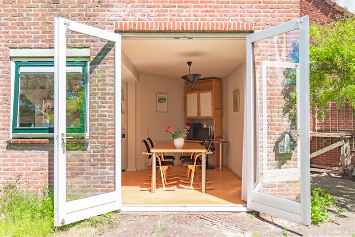 Bekijk foto 4 van van Meeuwenstraat 16