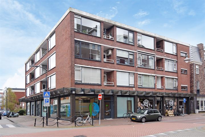 Bekijk foto 1 van Damstraat 38