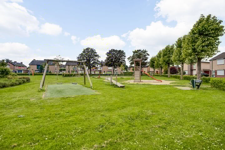 Bekijk foto 3 van Jozefstraat 13