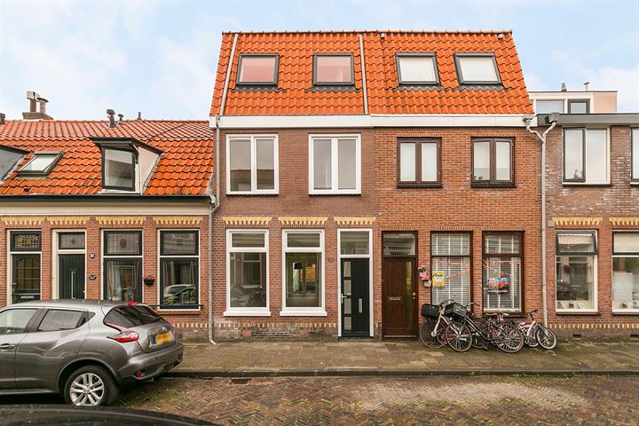 View photo 1 of Waldeck Pyrmontstraat 53