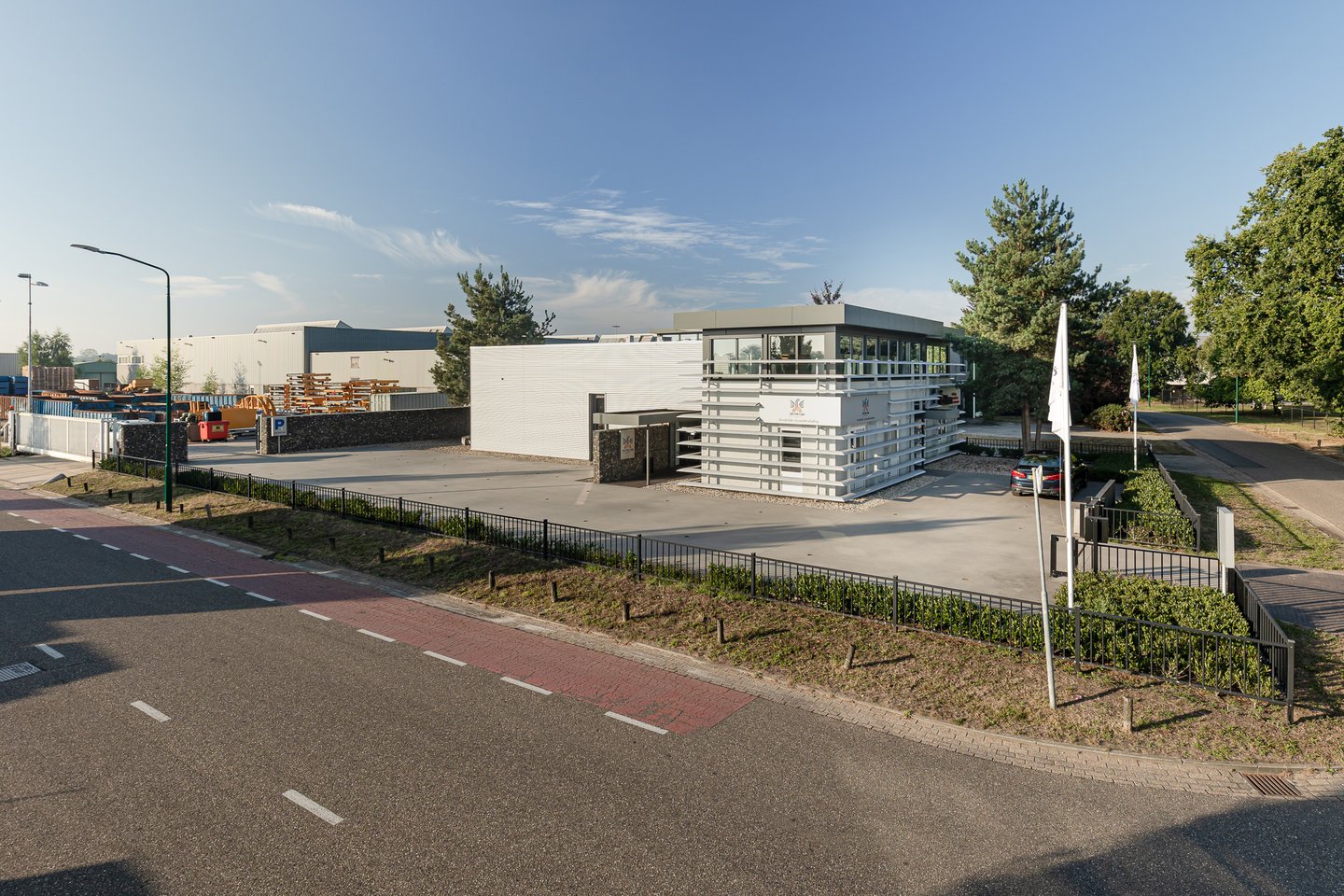 View photo 1 of Industrieweg 103