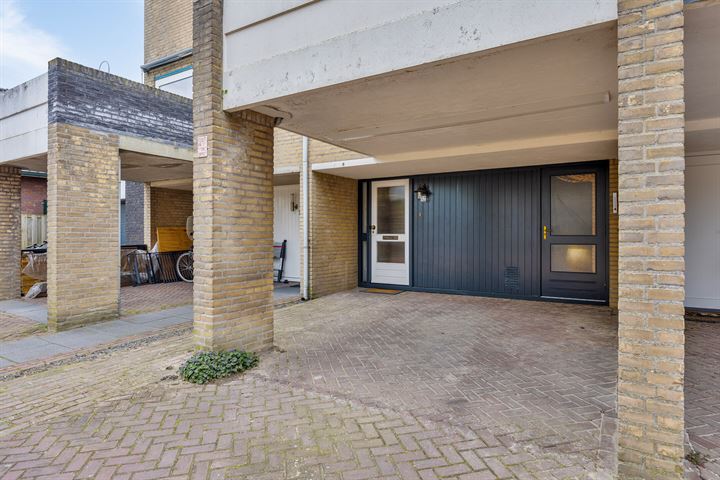 Bekijk foto 41 van Gouverneur Houbenstraat 32