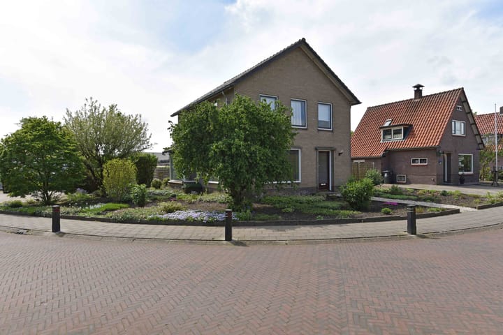 Foto 3 van Lijsterbeslaan 16