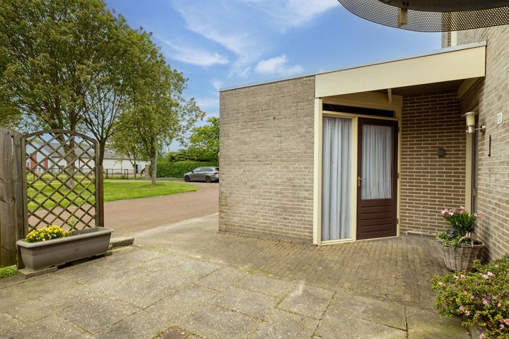 Bekijk foto 47 van Kerklaan 12