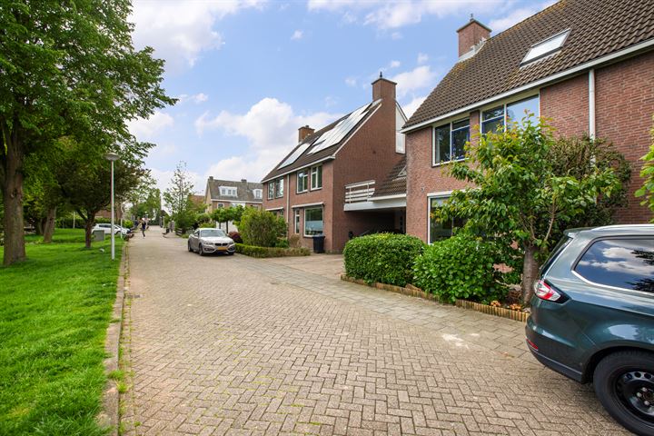 Bekijk foto 49 van Van de Veldestraat 5