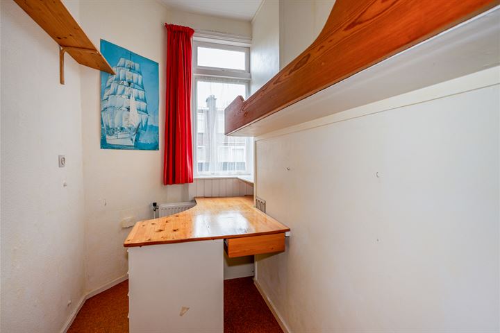 Bekijk foto 35 van De Bruynestraat 11