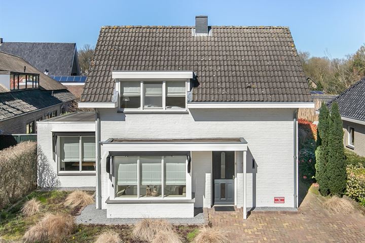 View photo 34 of Boschlaan 1