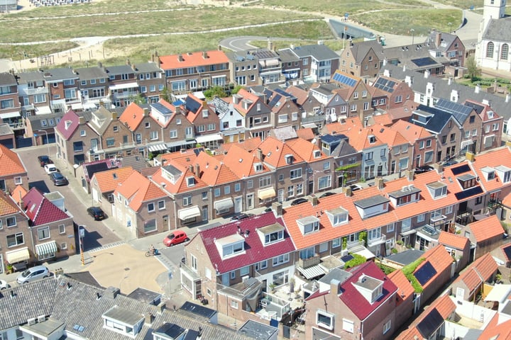 Bekijk foto 2 van Koninginneweg 32