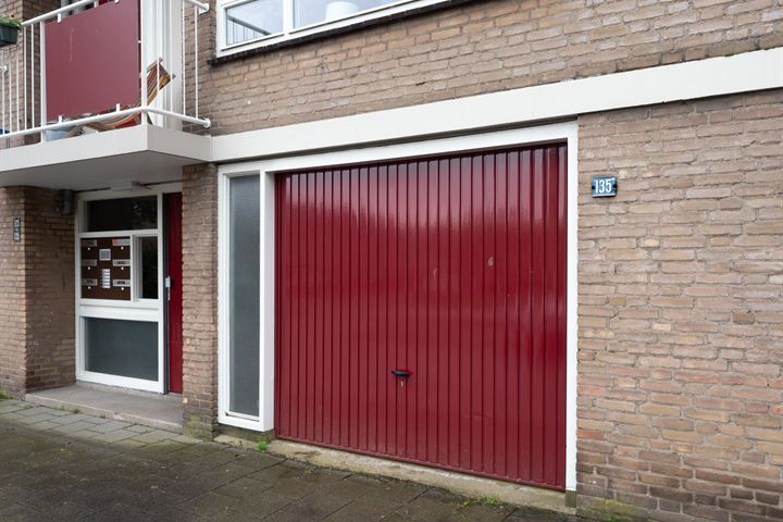 Bekijk foto 18 van Topaasstraat 135