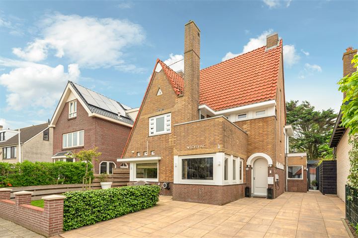 Bekijk foto 1 van Brederodestraat 55