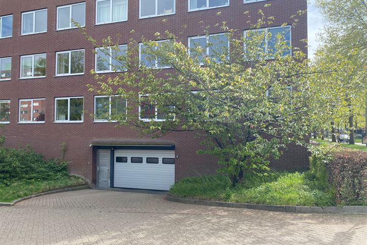 View photo 2 of Amstelveenseweg 611 pp